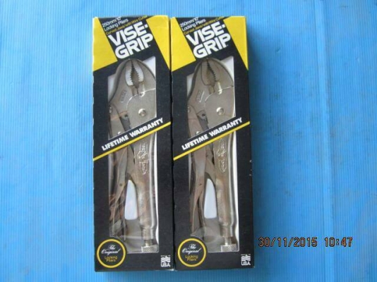 ขายคีมล็อคปากโค้งใหม่เก่าเก็บ VISE GRIP  MADE IN USA.
