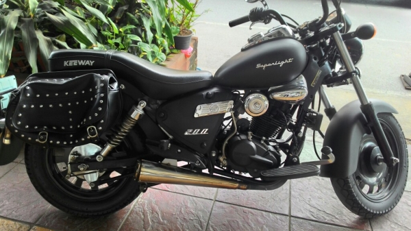 Keeway superlight 200