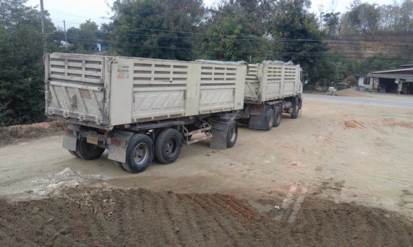 ขายด่วน !!!รถ 10 ล้อพ่วง Isuzu ปี 2553 ดั๊มสามมิตร + ลำโพง 360 แรงม้า ขาย 2,400,000 บาท (ธวัชชัย 086-1173074) ขายด่วน !!!รถ 10 ล้อพ่วง Isuzu ปี 2553 ดั๊มสามมิตร + ลำโพง 360 แรงม้า ขาย 2,400,000 บาท (ธวัชชัย 086-1173074)