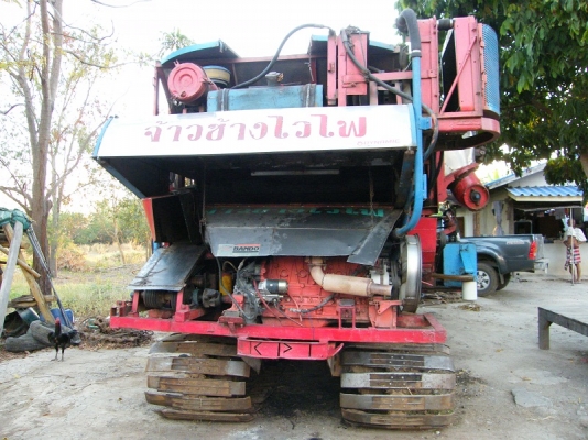 ขายรถเกี่ยวนวดข้าวด่วน
