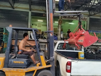 จัดส่งแล้วนะครับ ไปร้อยเอ็ด สำหรับ โรตารี่ พรวนดิน ตัดหญ้าสูง เก่าญี่ปุ่น