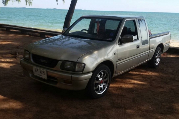 Isuzu SLX ดราก้อนอาย