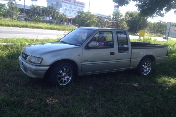 Isuzu SLX ดราก้อนอาย