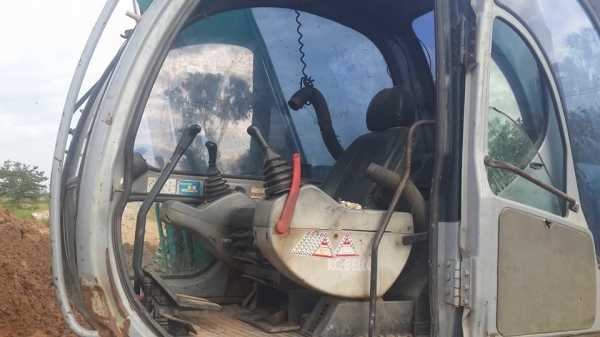 ขายรถขุดแบ็คโค โกเบลโก้sk120-5มาร์คไฟว์ซุปเปอร์ เก่านอก4ปี ทำงานน้อยหมื่น ชม. บูมสวยเดิม เอวแน่น เครื่องแน่นพร้อมทำงาน บูชสลักอัดใหม่ โซ่ใหม่ บุ้งกี้ใหม่