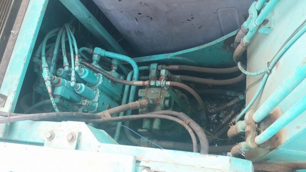 ขายรถขุดแบ็คโค โกเบลโก้sk120-5มาร์คไฟว์ซุปเปอร์ เก่านอก4ปี ทำงานน้อยหมื่น ชม. บูมสวยเดิม เอวแน่น เครื่องแน่นพร้อมทำงาน บูชสลักอัดใหม่ โซ่ใหม่ บุ้งกี้ใหม่