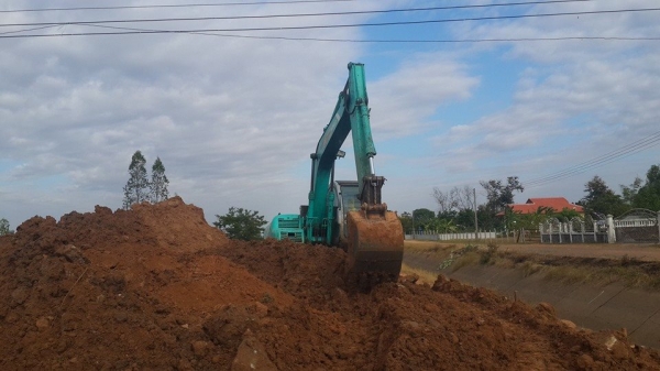 ขายรถขุดแบ็คโค โกเบลโก้sk120-5มาร์คไฟว์ซุปเปอร์ เก่านอก4ปี ทำงานน้อยหมื่น ชม. บูมสวยเดิม เอวแน่น เครื่องแน่นพร้อมทำงาน บูชสลักอัดใหม่ โซ่ใหม่ บุ้งกี้ใหม่