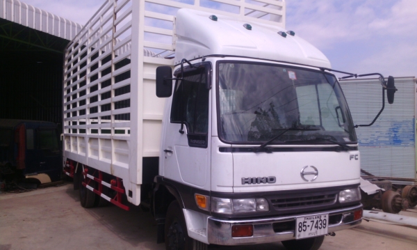 6 ล้อ HINO FC3JKB 165 แรงม้า ยาว 6 เมตร
