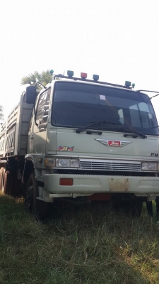 ขาย10ล้อ HINO 3H 220 เครื่องEM100 แชชซีสวย กระบะ3มิตร แชชซีสวย เครื่องดีพร้อมวิ่งงาน