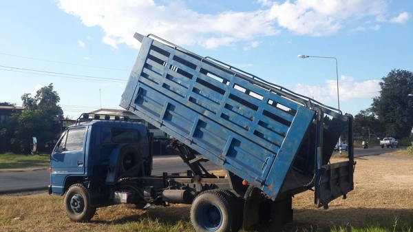 ขาย6ล้อดัมพ์เกษตรสั้งลุย อีซูซุNPR 59LU5FM ปี38 แชชซีสวยเครื่องดี กระบอกดัมพ์ฝหญ่ พร้อมวิ่งลุยงาน เครื่องเดิม