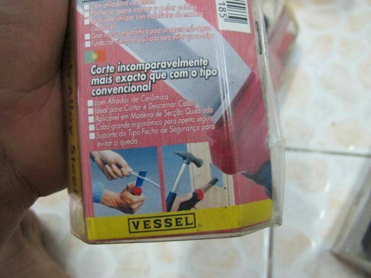 ขายมีดงานช่างไฟฟ้าด้ามเป็นฉนวนกันไฟฟ้า VESSEL