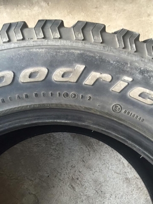 ขายยางBF 265/70/17 ยางปี48/10 3เส้น ปี12 1เส้น ขายยางBF 265/70/17 ยางปี48/10 3เส้น ปี12 1เส้น