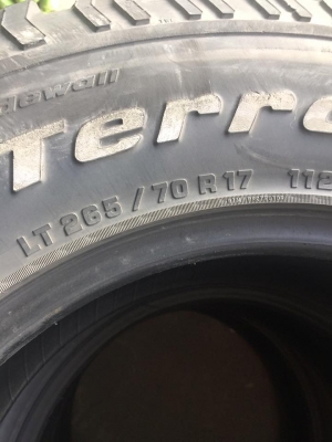 ขายยางBF 265/70/17 ยางปี48/10 3เส้น ปี12 1เส้น ขายยางBF 265/70/17 ยางปี48/10 3เส้น ปี12 1เส้น