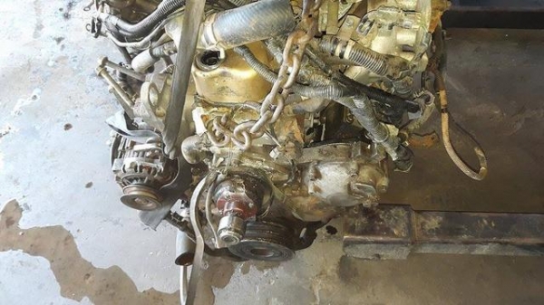 ขายเครื่องดีแม๊กซ์ 3000 ซีซี เทอร์โบ เครื่องไดเรก ขายตามสภาพ 39000โทร0805669540