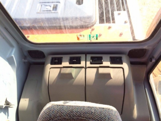 ขายรถแบคโฮ HITACHI EX120-5 บูมยาว สภาพสวยพร้อมใช้งาน รถนอกนำเข้าเองจากญี่ปุ่น มีVDOการทำงานครับ