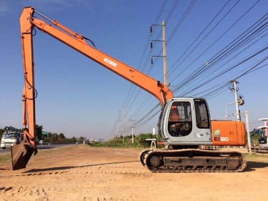 ขายรถแบคโฮ HITACHI EX120-5 บูมยาว สภาพสวยพร้อมใช้งาน รถนอกนำเข้าเองจากญี่ปุ่น มีVDOการทำงานครับ
