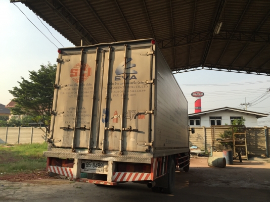 ขาย 6 ล้อใหญ่ HINO MEGA FG ปี 03 พร้อมตู้บรรทุก ยาว 7.20 เมตร ขาย 6 ล้อใหญ่ HINO MEGA FG ปี 03 พร้อมตู้บรรทุก ยาว 7.20 เมตร