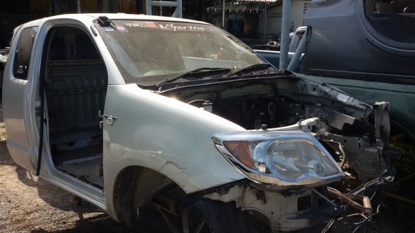 ขายหัวเก๋งVIGOตามสภาพ 15000 โทร0805669540