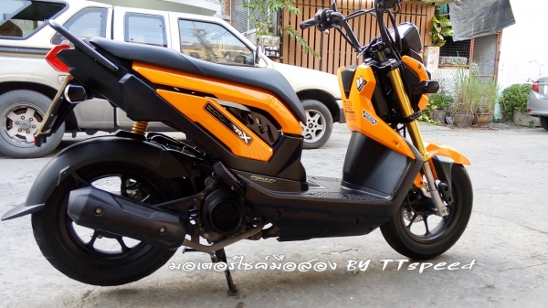 รถบ้าน Zoomer-x สีส้ม ซื้อสดมาจดปลายปี 56 สภาพป้ายแดง รถบ้าน Zoomer-x สีส้ม ซื้อสดมาจดปลายปี 56 สภาพป้ายแดง