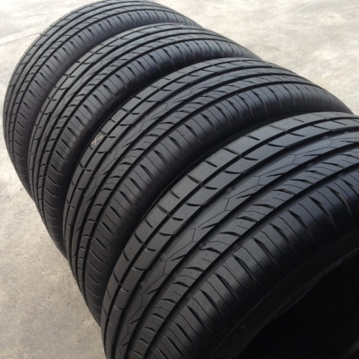 ยาง Continental 225 - 55 - 17 ปี 13 ครบชุด 4 เส้น 5500 ยางสวยตุ่มหน้ายางยังอยู่สวยๆไม่มีปะ ไม่บวมดอกเต็มๆยางเหลือเยอะวิ่งใด้อีกนานค่ะ