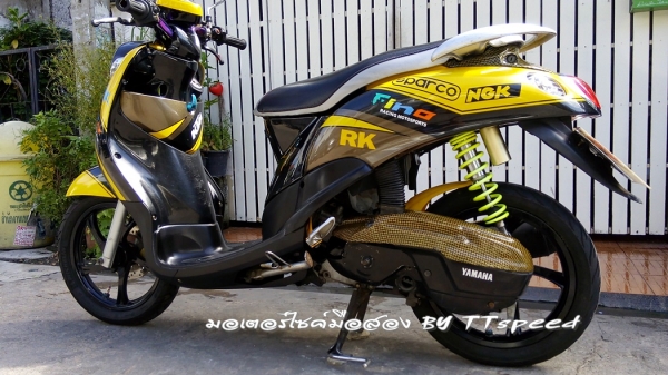 Yamaha Fino ชุดสีลายสั่งทำ ล้อแม็ก เคฟล่าหลายชิ้น