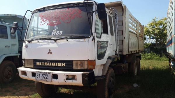 ขายด่วนสิบล้อ MITSUBISHI FN527 MA วางเครื่องเทอร์โบ สภาพพร้อมใช้งาน เครื่องดี คัชชีสวย ยางพอใช้งาน เอกสารเล่มทะเบียน จัดไฟแนนซ์ได้ครับ