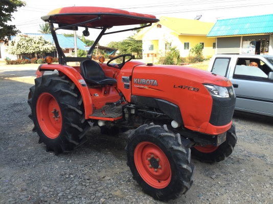 ขายรถไถคูโบต้า L4708(4WD)2เพลา ทำงาน 400 ชั่วโมง รถสภาพใหม่มากมีเล่มพร้อม สนใจโทร 081-9136451 ค่ะ