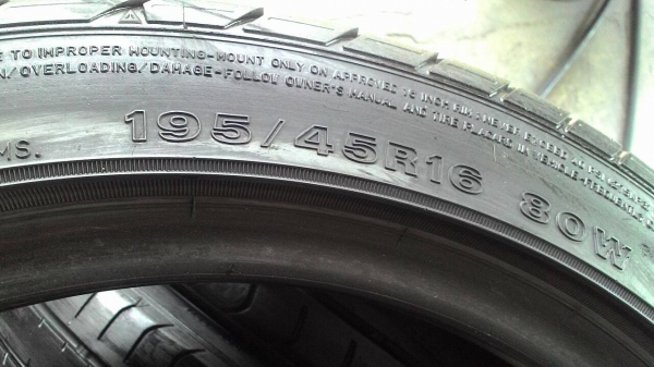 195/45R16 DUNLOP SP SPORT 2050 ชุด 4 เส้น tel.081-427-3941 ไอดีไลน์ autobot107 195/45R16 DUNLOP SP SPORT 2050 ชุด 4 เส้น tel.081-427-3941 ไอดีไลน์ autobot107