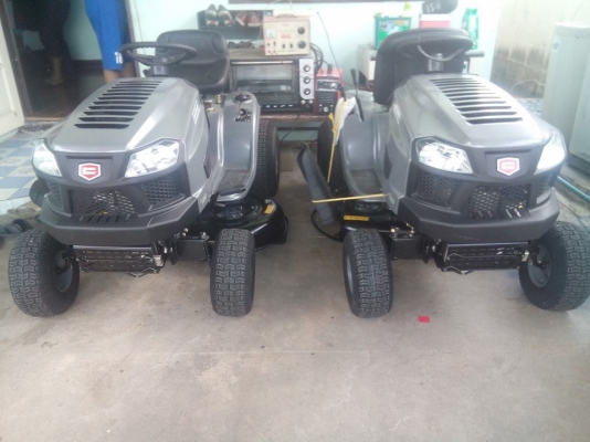 ขายรถตัดหญ้่านั่งขับนำเข้าอเมริกาใหม่100\% 17.5 HP 2ใบตัด กว้าง42"เครื่องยนต์4 จังหวะ 420CC. ขายรถตัดหญ้่านั่งขับนำเข้าอเมริกาใหม่100\% 17.5 HP 2ใบตัด กว้าง42"เครื่องยนต์4 จังหวะ 420CC.