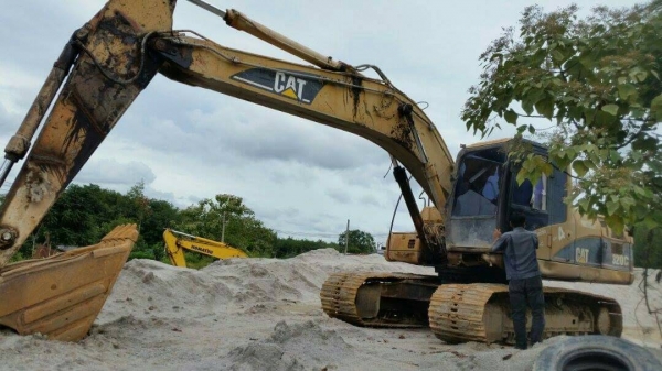 ขายรถแบคโฮ CAT 320 C เอกสารเล่มทะเบียน 22544 ราคา 1500000