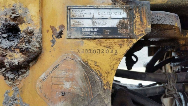 ขายรถตักล้อยาง CAT 950 F มาร์คทู เอกสารเล่มทะเบียน ราคา 1500000