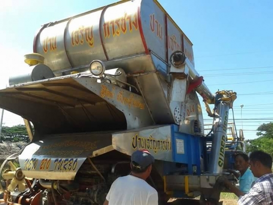 ขายรถเกี่ยวข้าว ปานเจริญ ใช้งานได้ปีเดียว สภาพสวยพร้อมใช้งาน สนใจโทร 090-8588220คุณนะ 093-3258446คุณบิว หรือเข้าดูสินค้าอื่นๆได้ที่ www.truck.in.th/498 หรือเพจFacebook ณรงค์ ซื้อขายรถมือสอง (เว็บไซต์ส่วนตัว) หรือFacebook ตลาดรถมือสอง คุณนะ