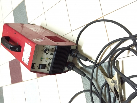 ขายเครื่องเชื่อมไฟฟ้าระบบอินเวอร์เตอร์ขนาด200Aใช้ไฟบ้าน220Vยี่ห้อBOXINGสภาพดีพร้อมสายยาวๆ ขายเครื่องเชื่อมไฟฟ้าระบบอินเวอร์เตอร์ขนาด200Aใช้ไฟบ้าน220Vยี่ห้อBOXINGสภาพดีพร้อมสายยาวๆ