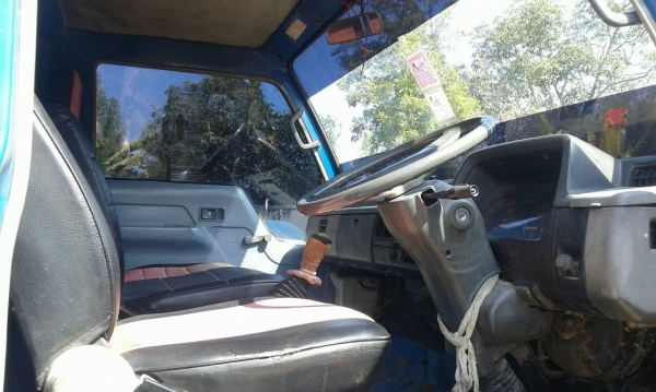 ขาย 6 ล้อ Mitsubishi canter 100 แรง รถห้างแท้ สวยๆ พร้อมลุย เกียร์สั้น ยกหัวได้ (ดาวน์128000 บาท ออกรถได้เลย อ่านรายละเอียดด้านใน)เครื่องแห้งๆ แน่นๆแซสซีสวยจัด เดิมๆทั้งเส้น เฟืองท้ายใหญ่ F แล้ว ยาง8.25สวยๆทั้ง 6 เส้น พร้อมใช้งานเลยไม่ต้องทำอะไรพร้อมโอนทั