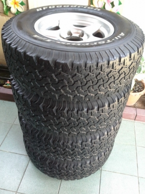 Max + BF All USA. 265/75/16 ปี10 สวยๆ 1ชุด