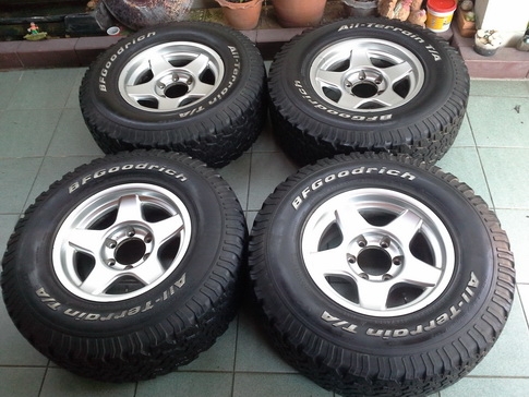 Max + BF All USA. 265/75/16 ปี10 สวยๆ 1ชุด