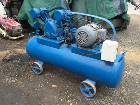 Sell> ขายปั้มลม พูม่า 3 แรง มอเตอร์ไฟ 3 เฟส 380V. สวยกริ๊บพร้อมใช้งานครับ