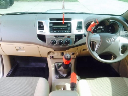 ขาย โตโยต้า วีโก้ 2.5 ปี 2012