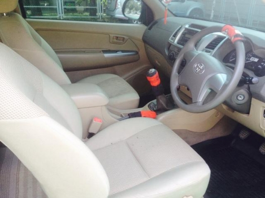 ขาย โตโยต้า วีโก้ 2.5 ปี 2012