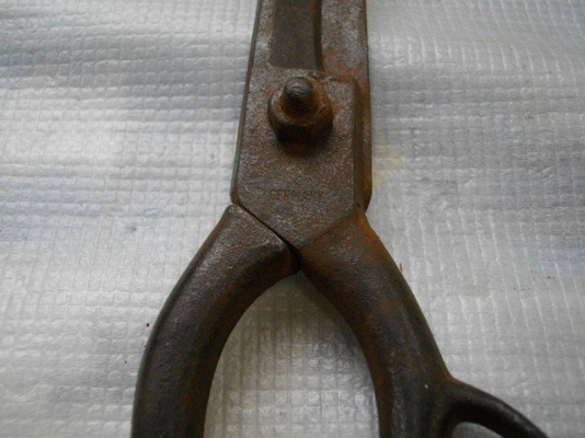 ขายกรรไกรหางงานเก่าเยอรมัน12" Made in Germany. ขายกรรไกรหางงานเก่าเยอรมัน12" Made in Germany.