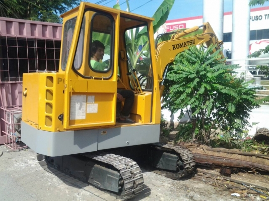 รถขุด แบคโฮ KOMATSU PC02R สภาพป้ายแดง พร้อมใช้งาน ลงงานหนักได้สบาย