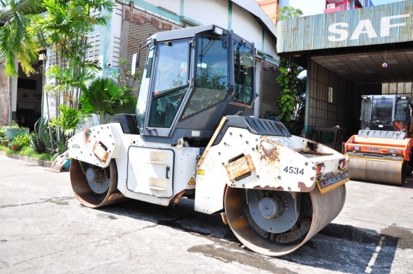 เครื่องจักรกลหนัก