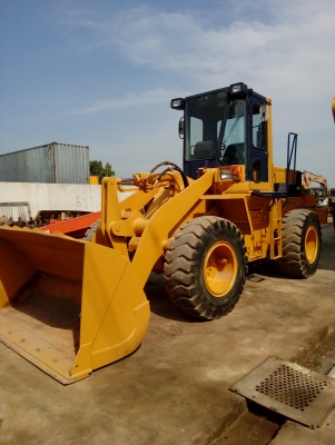 ขายรถตักWa-KOMATSU -200 รถสวยเอกสารพร้อมทำงานได้ทดลองไดที่ลาดบัวหลวงสนใจติดได้0818021463- 06165825036