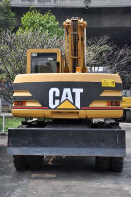 เครื่องจักรกลหนัก