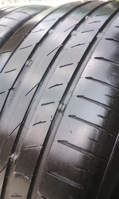 ขายยาง 225/55/17 ปี 12