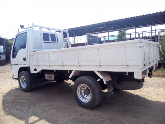 4 ล้อบรรทุก *ไม่ติดเวลา* ISUZU *Euro.2* NKR 100 แรงม้า+Turbo+Inter  *ยาว 3.20 ม.* รถสวยเดิม+สวยจริง * รถห้างแท้ * มีเล่มพร้อมโอน*