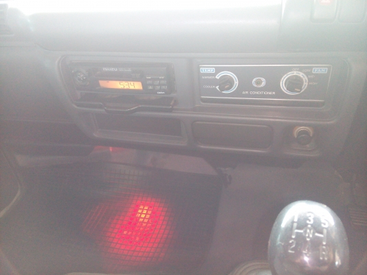 4 ล้อบรรทุก *ไม่ติดเวลา* ISUZU *Euro.2* NKR 100 แรงม้า+Turbo+Inter  *ยาว 3.20 ม.* รถสวยเดิม+สวยจริง * รถห้างแท้ * มีเล่มพร้อมโอน*