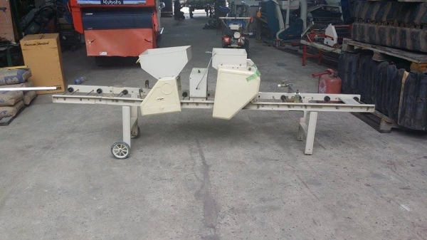 นำเข้าจากญี่ปุ่น เครื่องโรยเมล็ด SUZUTEC  เก่าญี่ปุ่น รุ่น HK-15  สภาพสวยพร้อมใช้งาน