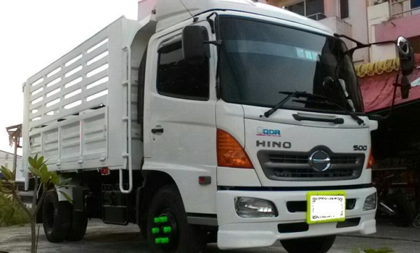 ขาย 6 ล้อกระบะดั้ม HINO  MEGA 150 แรงม้า  ปี 2010