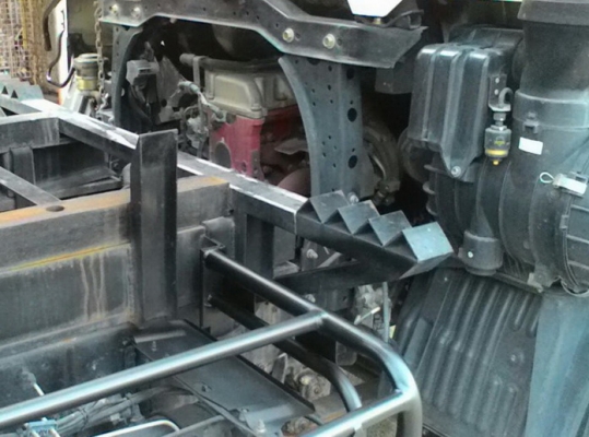 ขาย 6 ล้อกระบะดั้ม HINO  MEGA 150 แรงม้า  ปี 2010