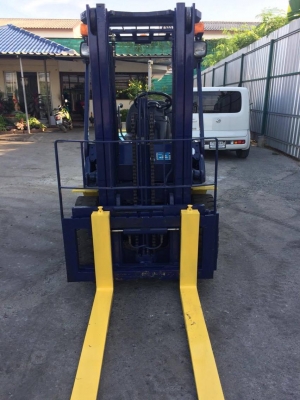 ขายโฟล์คลิฟท์KOMATSU FD25-14 ยก2.5ตัน3เมตร ฟูลฟรี ไซด์ชิพ ดีเซลออโต้ 4D94LE 280,000 บาท 094-4267888 จะเด็ด